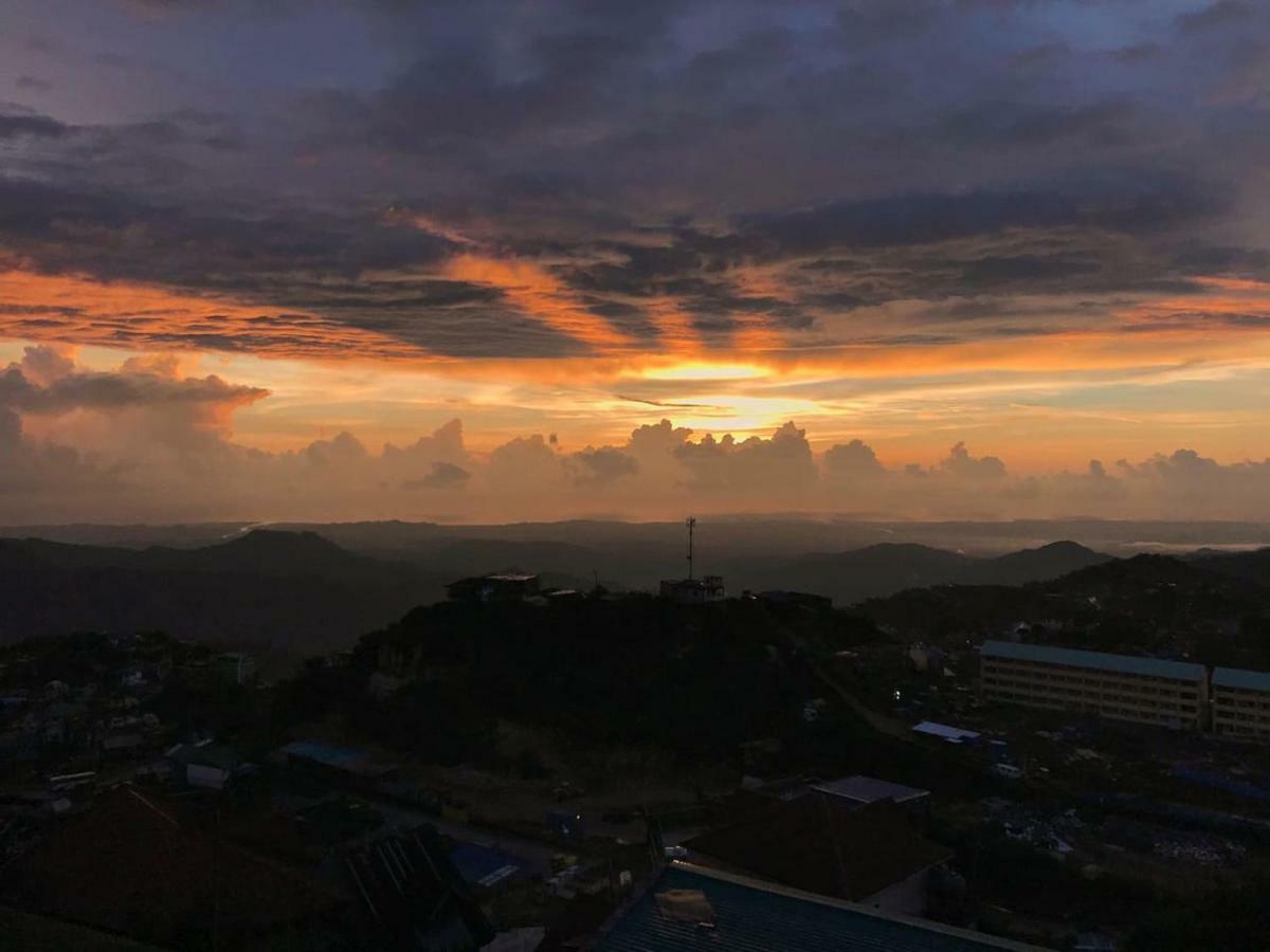 Vacation House In Baguio With Amazing Sunset Views Багио Экстерьер фото